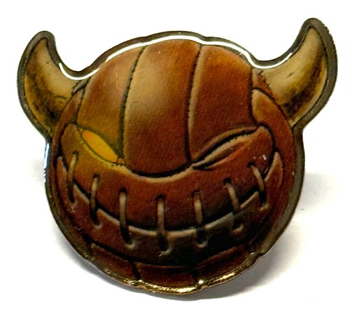 Lederball mit hörnern - mit, pin